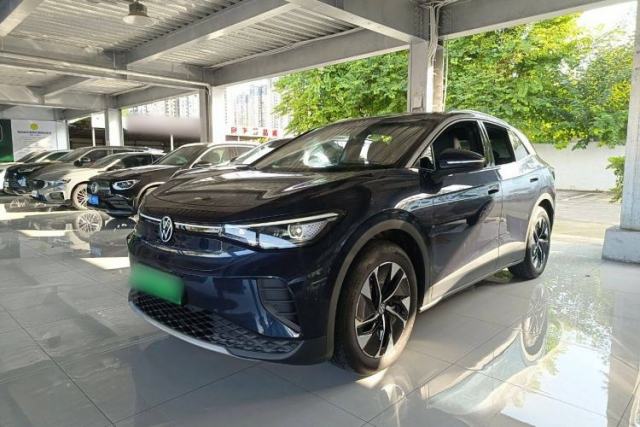 Ojetý Volkswagen ID.4 CROZZ 2025 Pure Edition
