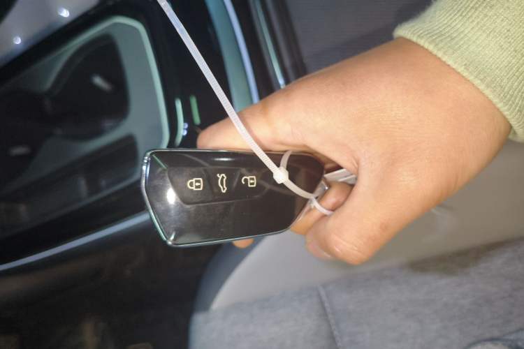 Used Volkswagen ID.4 CROZZ 2025 Pure Edition Vehicle Key