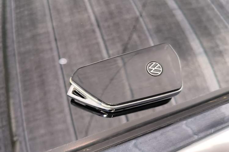 Used Volkswagen ID.4 CROZZ 2025 Pure Edition Vehicle Key