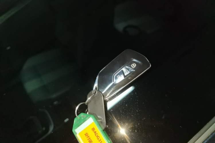 Used Volkswagen ID.4 CROZZ 2025 Pure Edition Vehicle Key