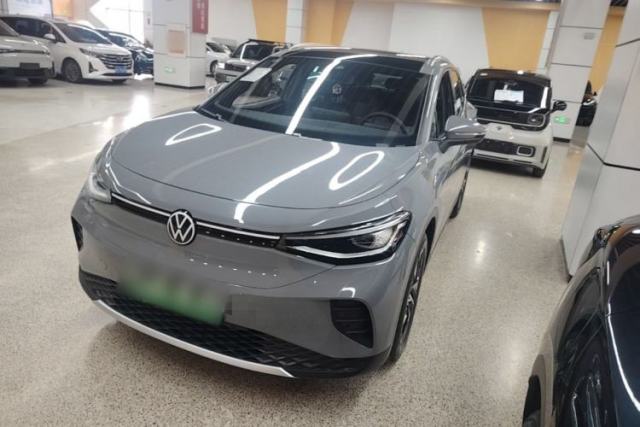 Ojetý Volkswagen ID.4 CROZZ 2025 Pure Edition