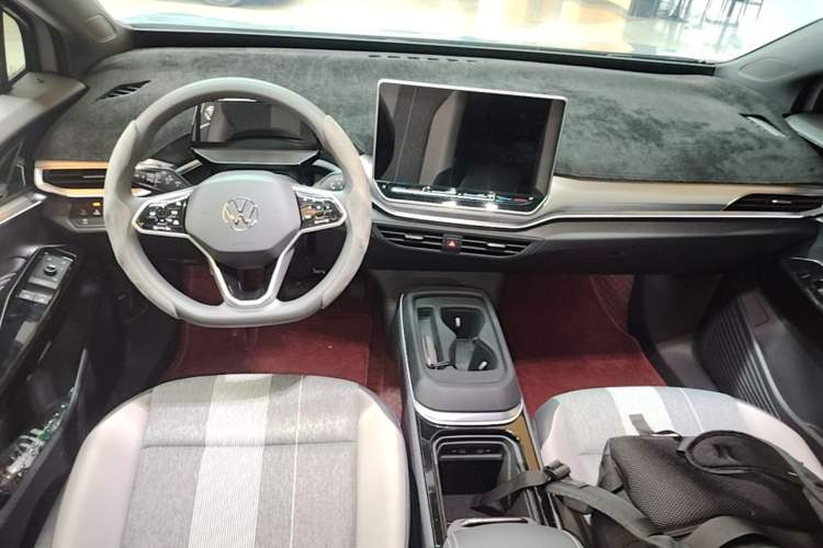 Used Volkswagen ID.4 CROZZ 2025 Pure Edition Center Console