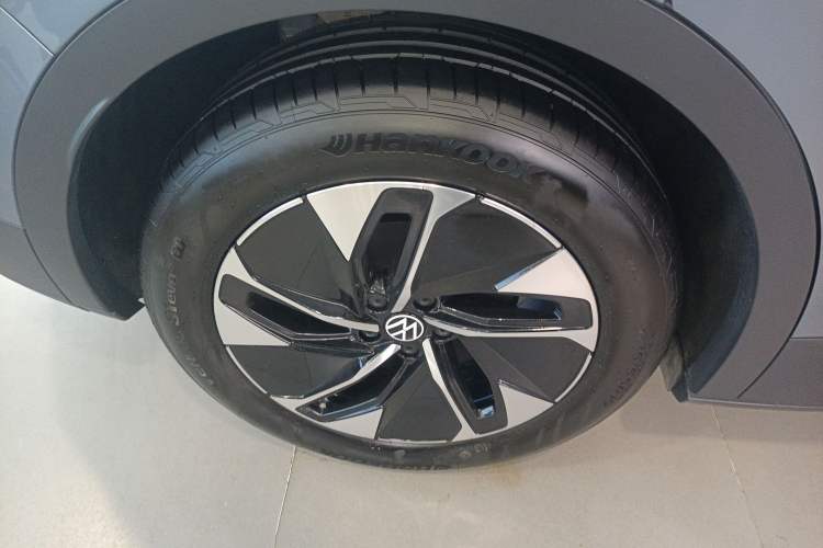 Used Volkswagen ID.4 CROZZ 2025 Pure Edition Exterior 8