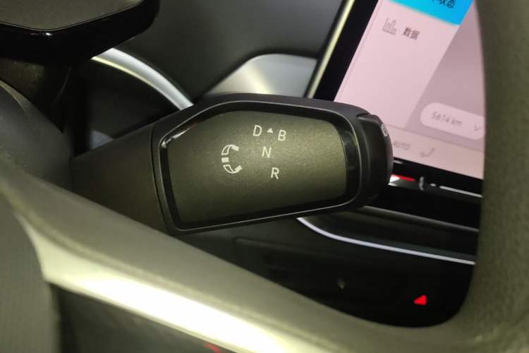 Used Volkswagen ID.4 CROZZ 2025 Pure Edition Gear Lever