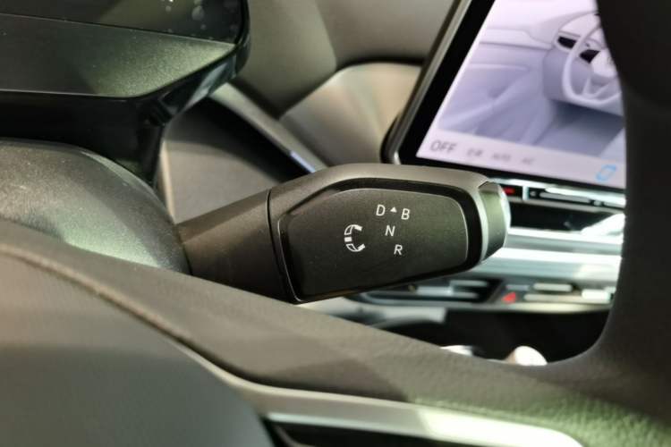 Used Volkswagen ID.4 CROZZ 2025 Pure Edition Gear Lever