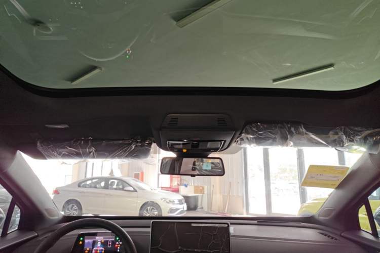 Used Volkswagen ID.4 CROZZ 2025 Pure Edition Headliner