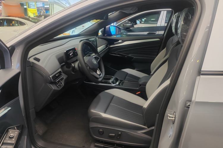 Used Volkswagen ID.4 CROZZ 2025 Pure Edition Interior 2