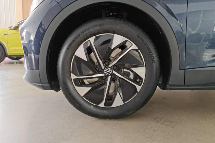 Used Volkswagen ID.4 CROZZ 2025 Pure Edition Left Front Wheel Hub