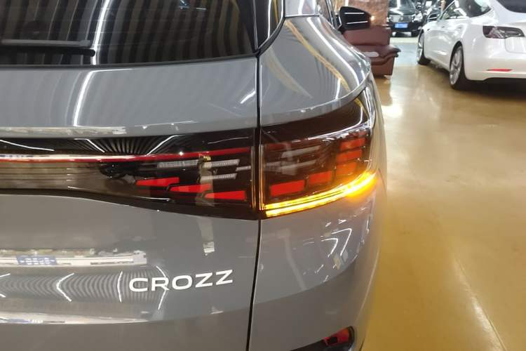 Used Volkswagen ID.4 CROZZ 2025 Pure Edition Right Rear Taillight
