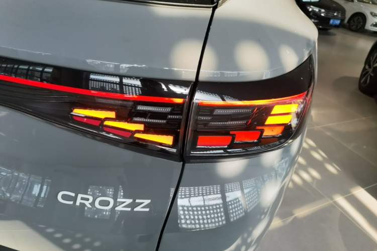 Used Volkswagen ID.4 CROZZ 2025 Pure Edition Right Rear Taillight