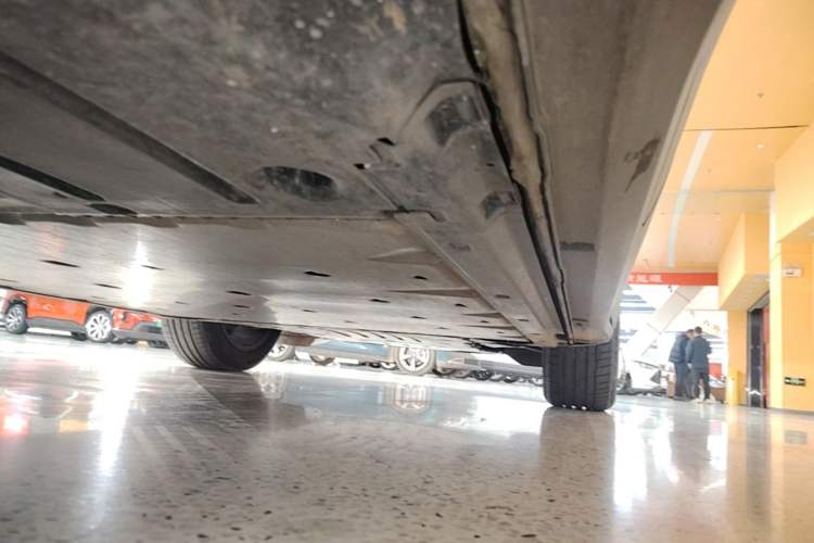 Used Volkswagen ID.4 CROZZ 2025 Pure Edition Right Side Sill