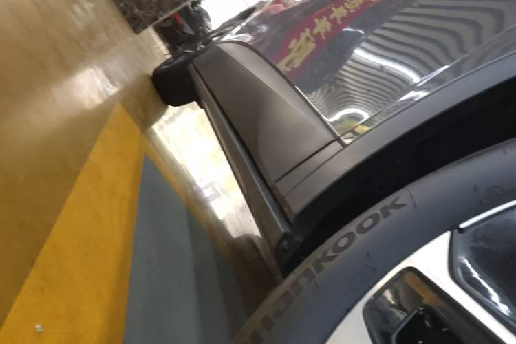Used Volkswagen ID.4 CROZZ 2025 Pure Edition Right Side Sill