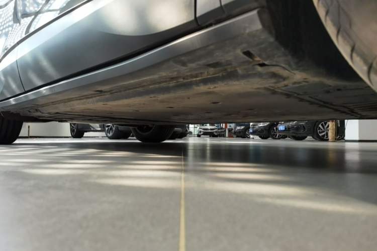 Used Volkswagen ID.4 CROZZ 2025 Pure Edition Right Side Sill