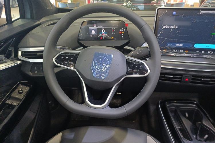 Used Volkswagen ID.4 CROZZ 2025 Pure Edition Steering Wheel