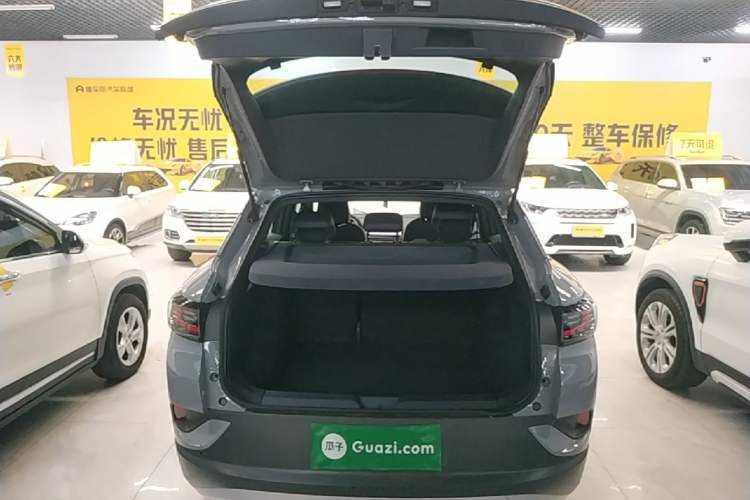 Used Volkswagen ID.4 CROZZ 2025 Pure Edition Trunk