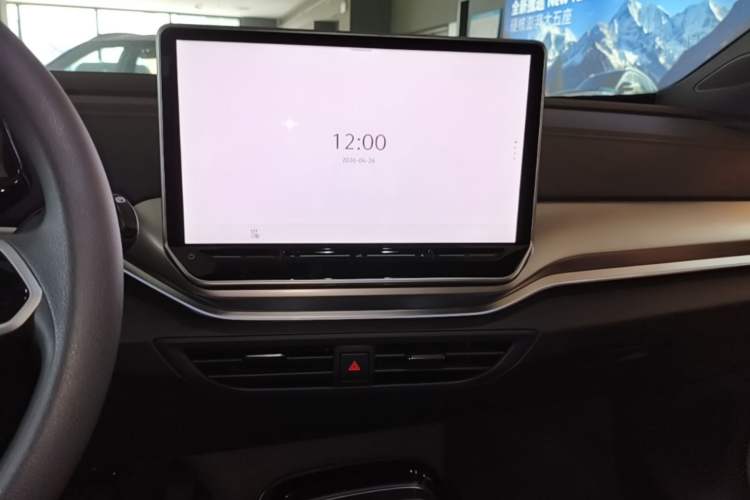 Used Volkswagen ID.4 CROZZ 2025 Pure Edition Audio And AC Panel