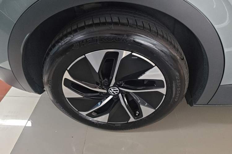 Used Volkswagen ID.4 CROZZ 2025 Pure Edition Exterior 5