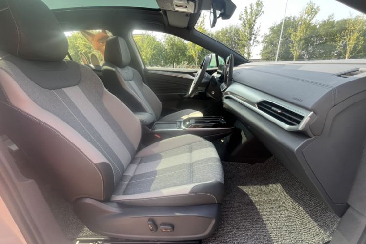 Used Volkswagen ID.4 CROZZ 2025 Pure Edition Interior 12