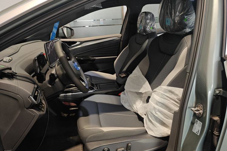 Used Volkswagen ID.4 CROZZ 2025 Pure Edition Left Front Seat