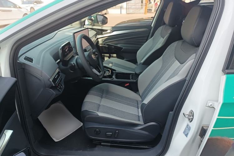 Used Volkswagen ID.4 CROZZ 2025 Pure Edition Left Front Seat