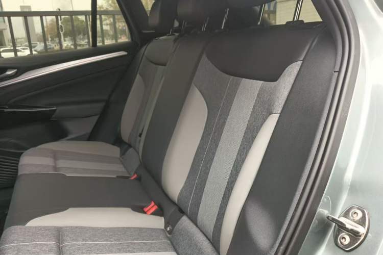 Used Volkswagen ID.4 CROZZ 2025 Pure Edition Left Rear Seat