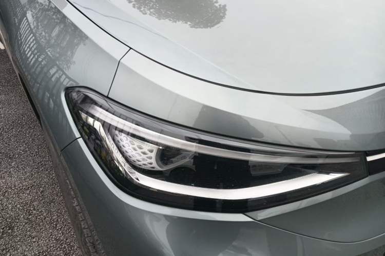 Used Volkswagen ID.4 CROZZ 2025 Pure Edition Right Front Headlight