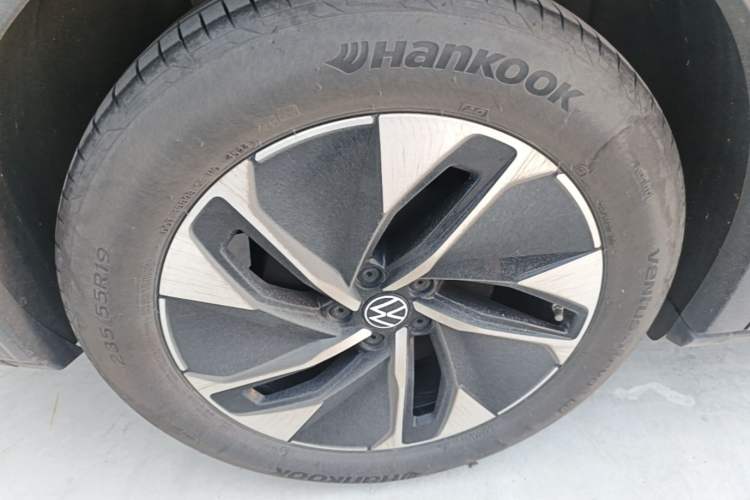 Used Volkswagen ID.4 CROZZ 2025 Pure Edition Right Rear Wheel Hub