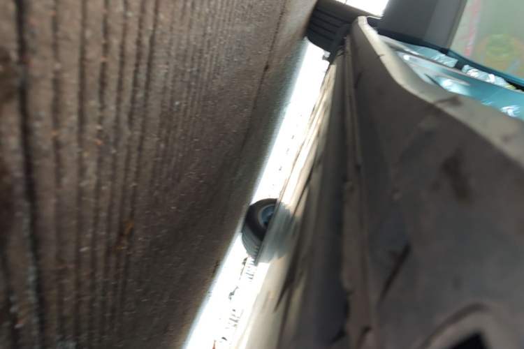 Used Volkswagen ID.4 CROZZ 2025 Pure Edition Right Side Sill