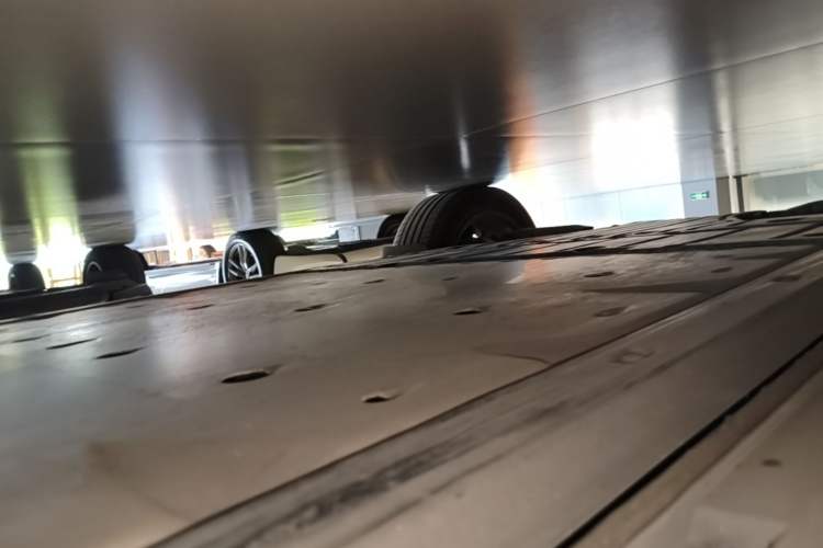 Used Volkswagen ID.4 CROZZ 2025 Pure Edition Right Side Sill