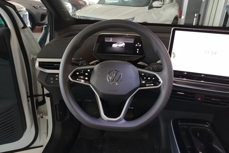 Used Volkswagen ID.4 CROZZ 2025 Pure Edition Steering Wheel