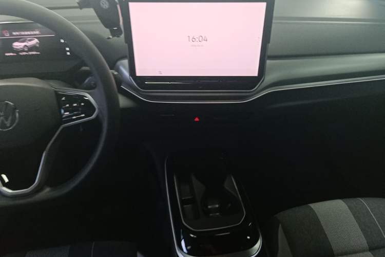 Used Volkswagen ID.4 CROZZ 2025 Pure Edition Audio And AC Panel