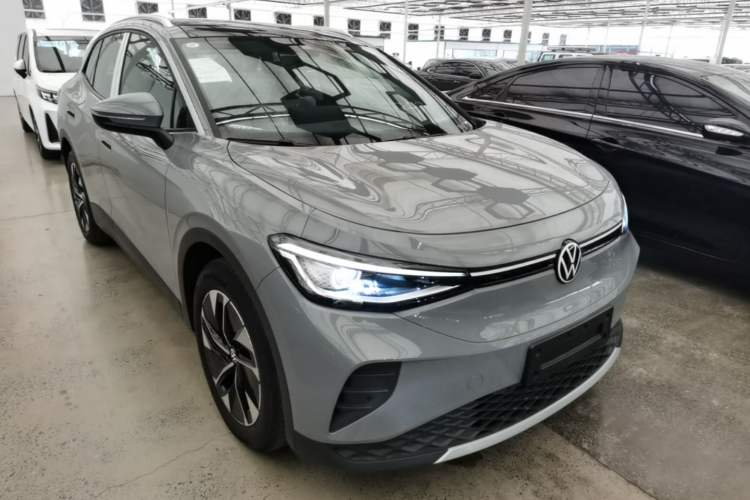Used Volkswagen ID.4 CROZZ 2025 Pure Edition Front Right 45 Deg