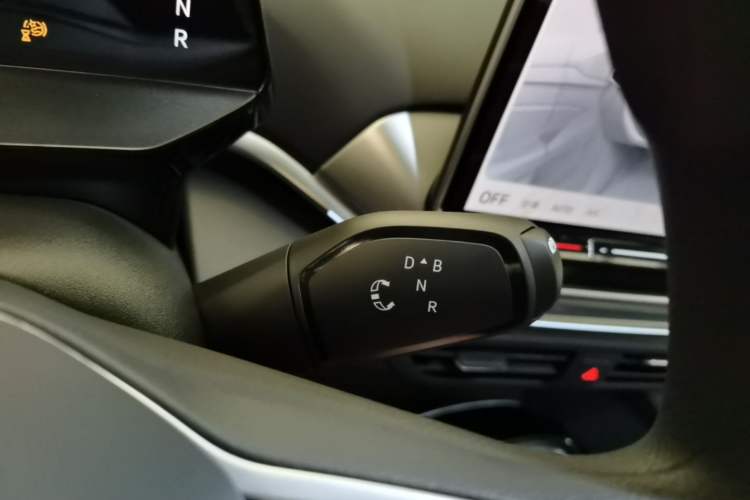 Used Volkswagen ID.4 CROZZ 2025 Pure Edition Gear Lever