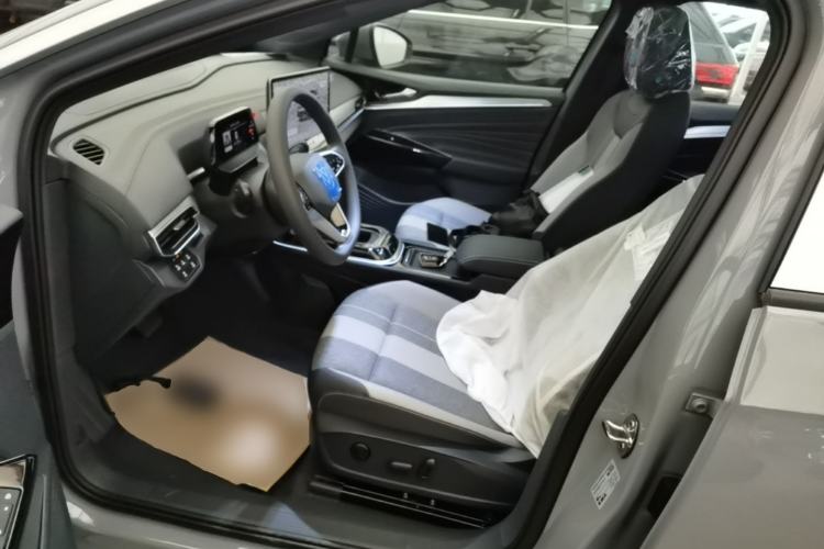 Used Volkswagen ID.4 CROZZ 2025 Pure Edition Left Front Seat