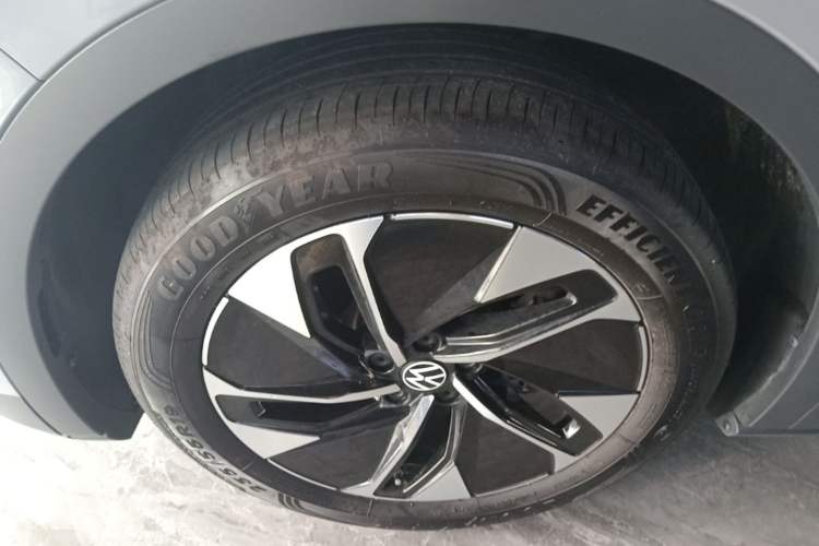 Used Volkswagen ID.4 CROZZ 2025 Pure Edition Left Front Wheel Hub