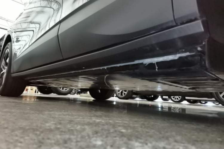 Used Volkswagen ID.4 CROZZ 2025 Pure Edition Left Side Sill