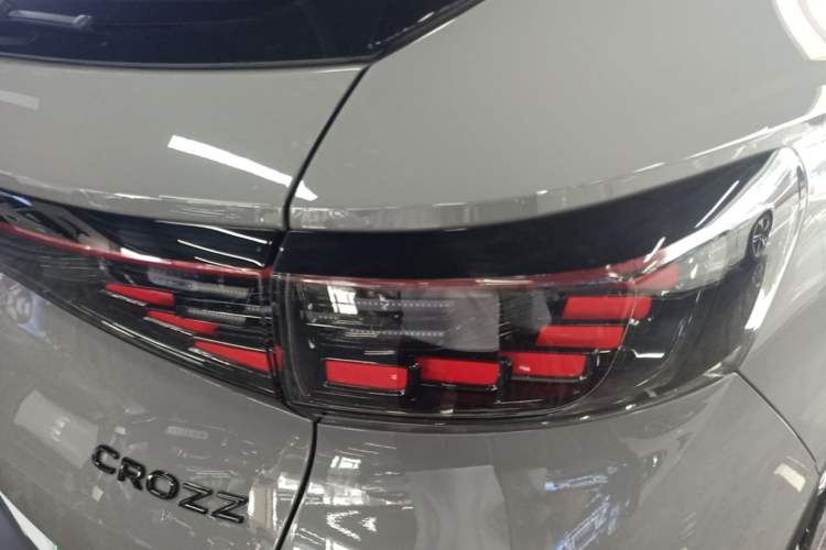 Used Volkswagen ID.4 CROZZ 2025 Pure Edition Right Rear Taillight