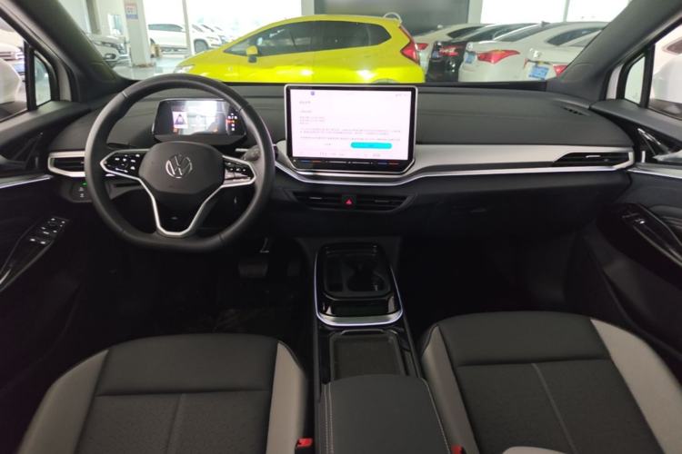 Used Volkswagen ID.4 CROZZ 2025 Pure Edition Center Console