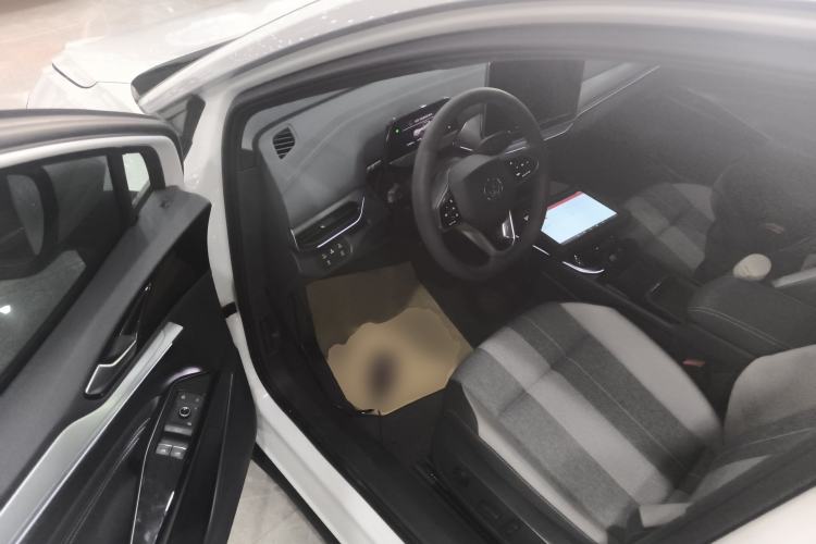 Used Volkswagen ID.4 CROZZ 2025 Pure Edition Driver Seat