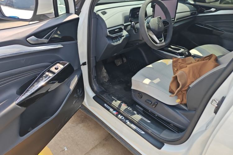 Used Volkswagen ID.4 CROZZ 2025 Pure Edition Driver Seat