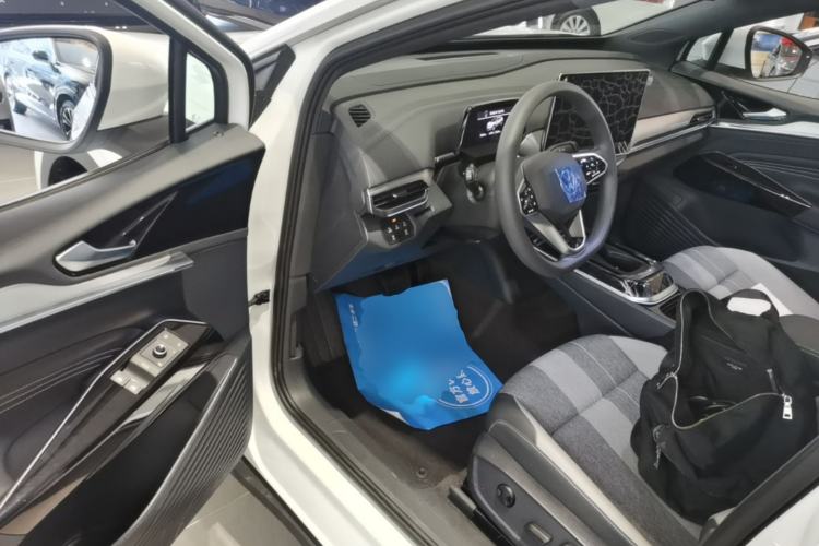 Used Volkswagen ID.4 CROZZ 2025 Pure Edition Driver Seat