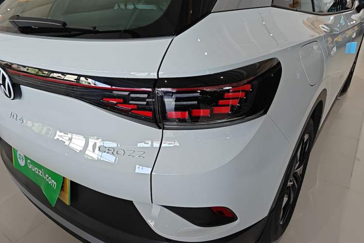 Used Volkswagen ID.4 CROZZ 2025 Pure Edition Exterior 3