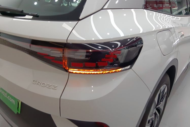 Used Volkswagen ID.4 CROZZ 2025 Pure Edition Exterior 3