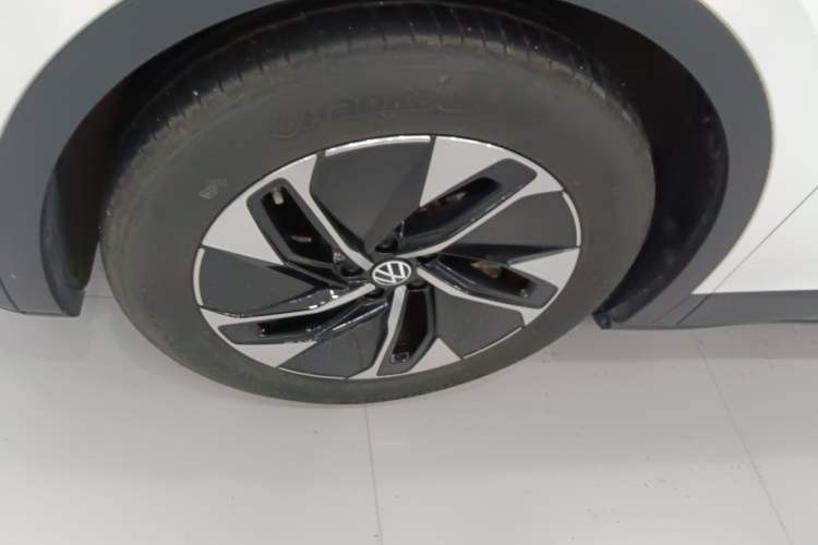 Used Volkswagen ID.4 CROZZ 2025 Pure Edition Exterior 4