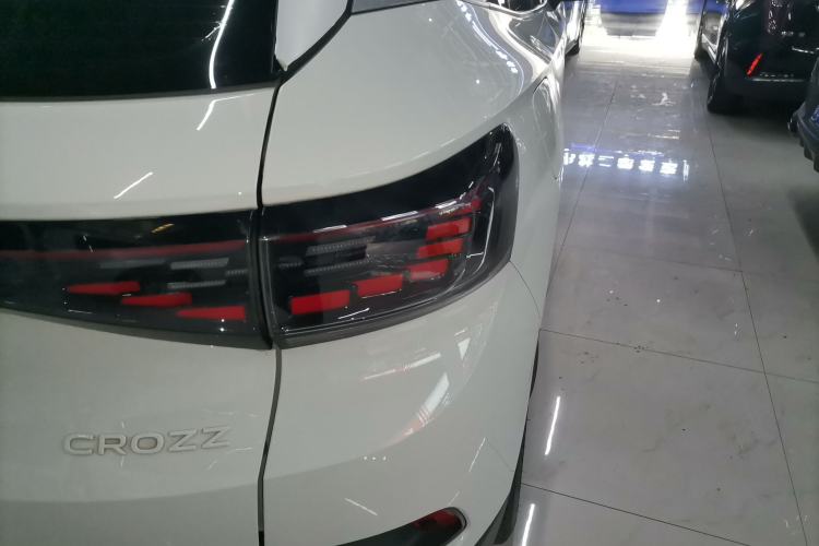 Used Volkswagen ID.4 CROZZ 2025 Pure Edition Exterior 6
