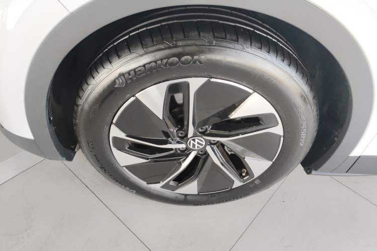 Used Volkswagen ID.4 CROZZ 2025 Pure Edition Exterior 7