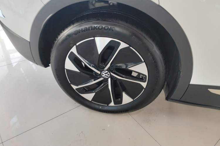 Used Volkswagen ID.4 CROZZ 2025 Pure Edition Exterior 8