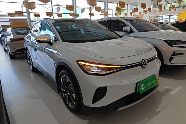 Used Volkswagen ID.4 CROZZ 2025 Pure Edition Front Right 45 Deg