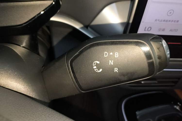 Used Volkswagen ID.4 CROZZ 2025 Pure Edition Gear Lever