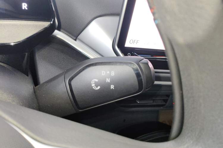 Used Volkswagen ID.4 CROZZ 2025 Pure Edition Gear Lever